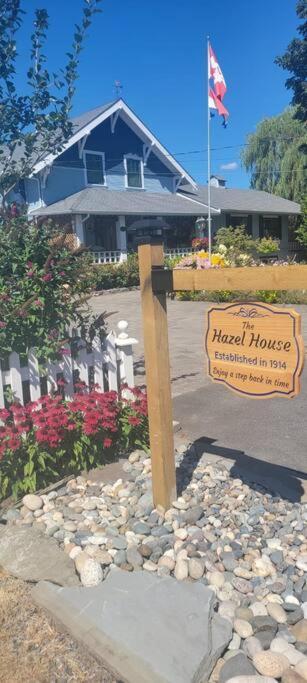 The Hazelhouse Bed and Breakfast Chilliwack Exteriör bild